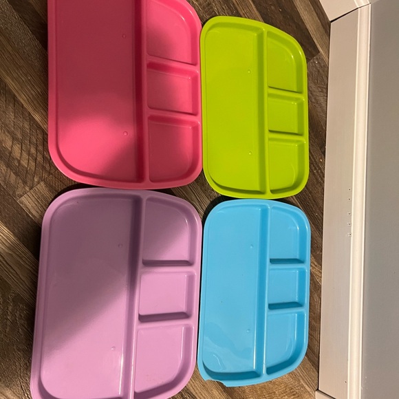 Set of 4 compartment plates - Picture 2 of 2